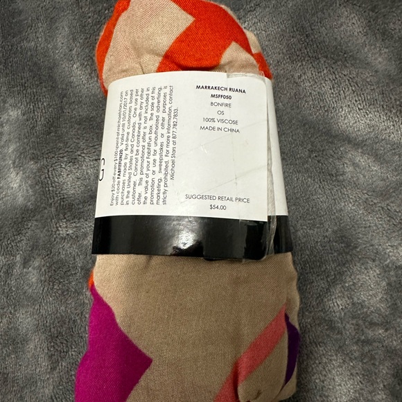 Michael Stars Multiuse Ruana - Picture 3 of 3